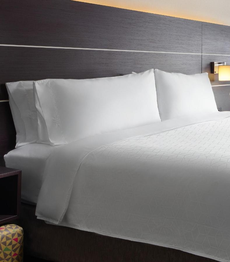 Holiday Inn Express Hotel & Suites Belmont By Ihg Extérieur photo
