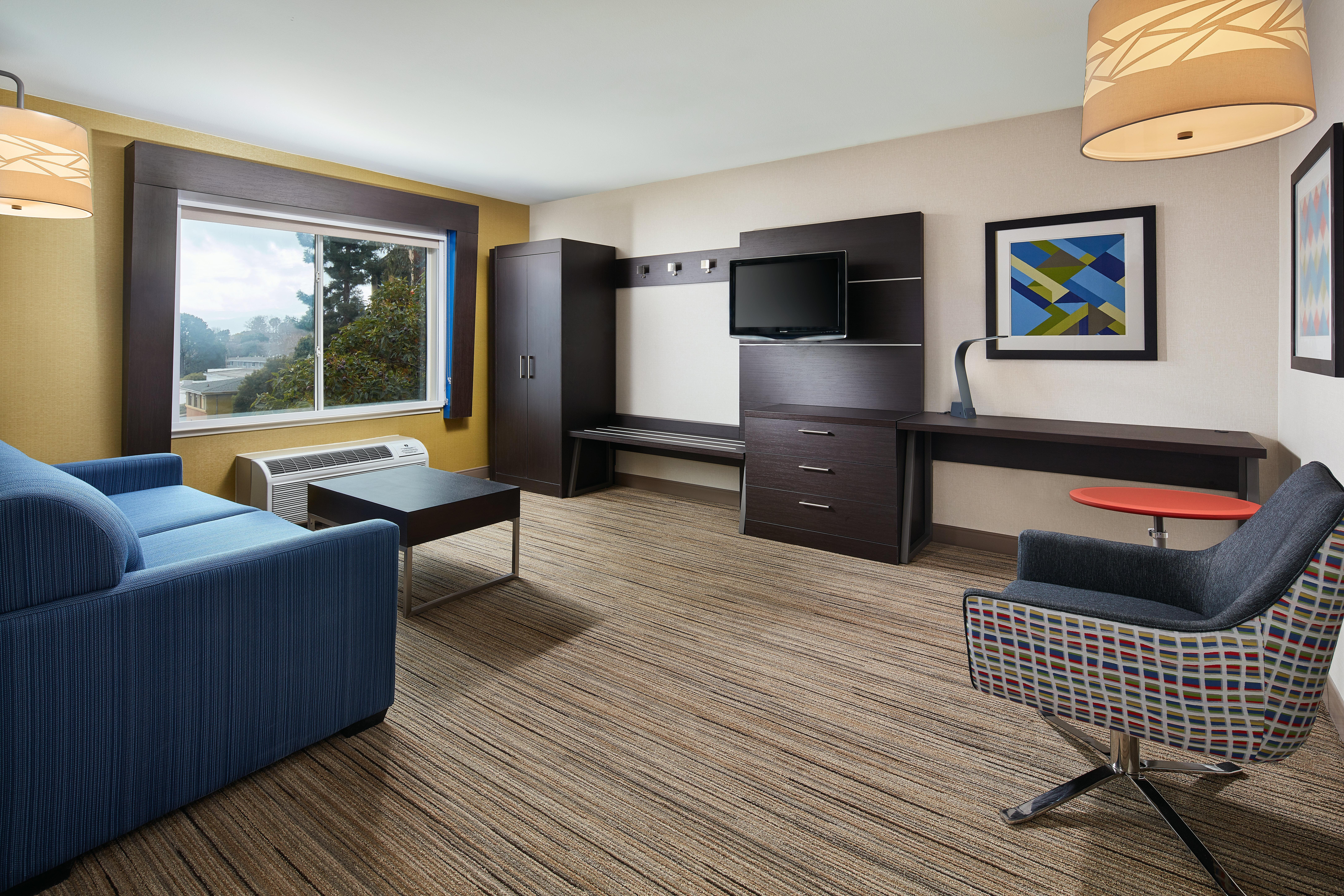 Holiday Inn Express Hotel & Suites Belmont By Ihg Extérieur photo