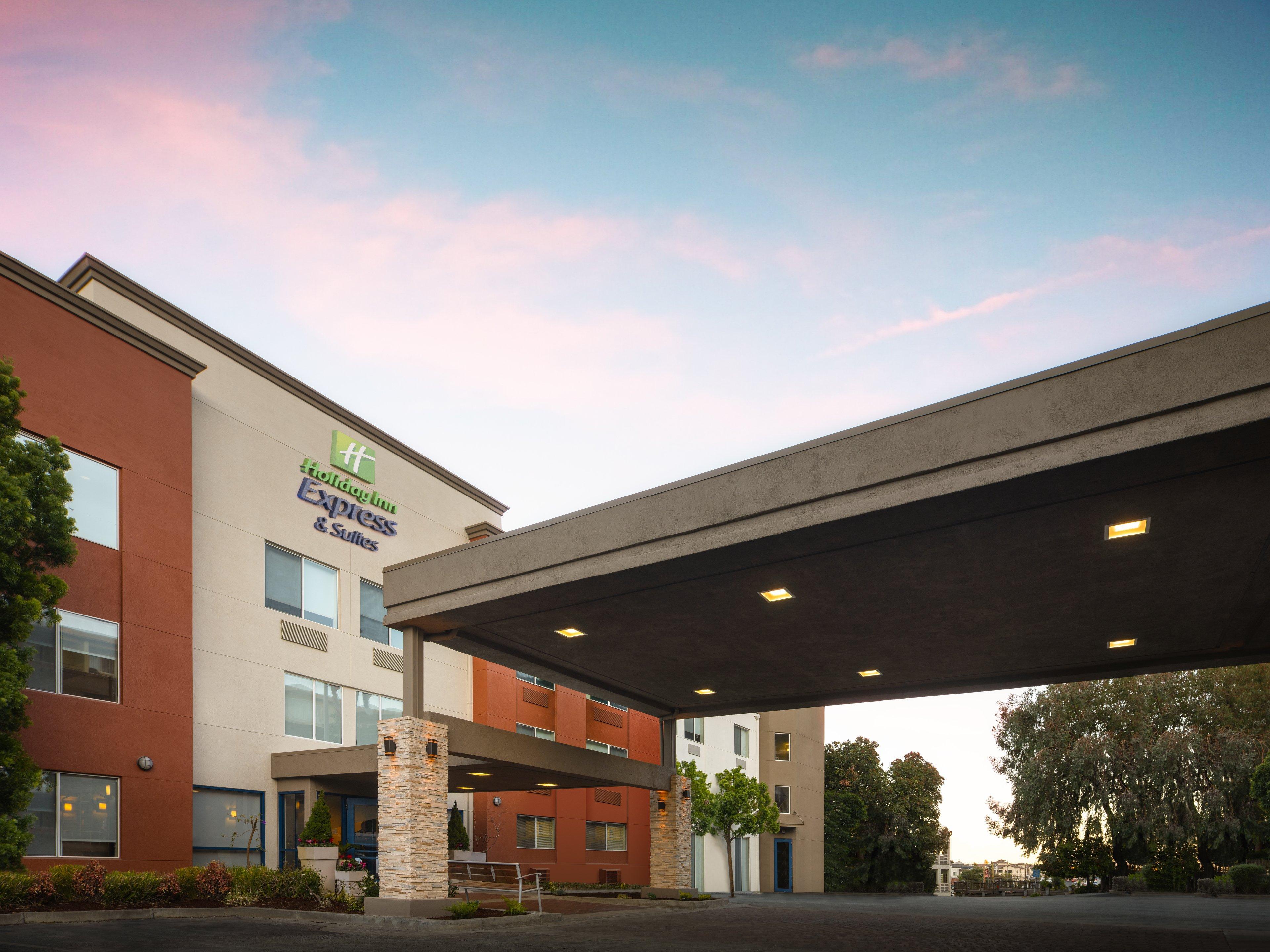 Holiday Inn Express Hotel & Suites Belmont By Ihg Extérieur photo